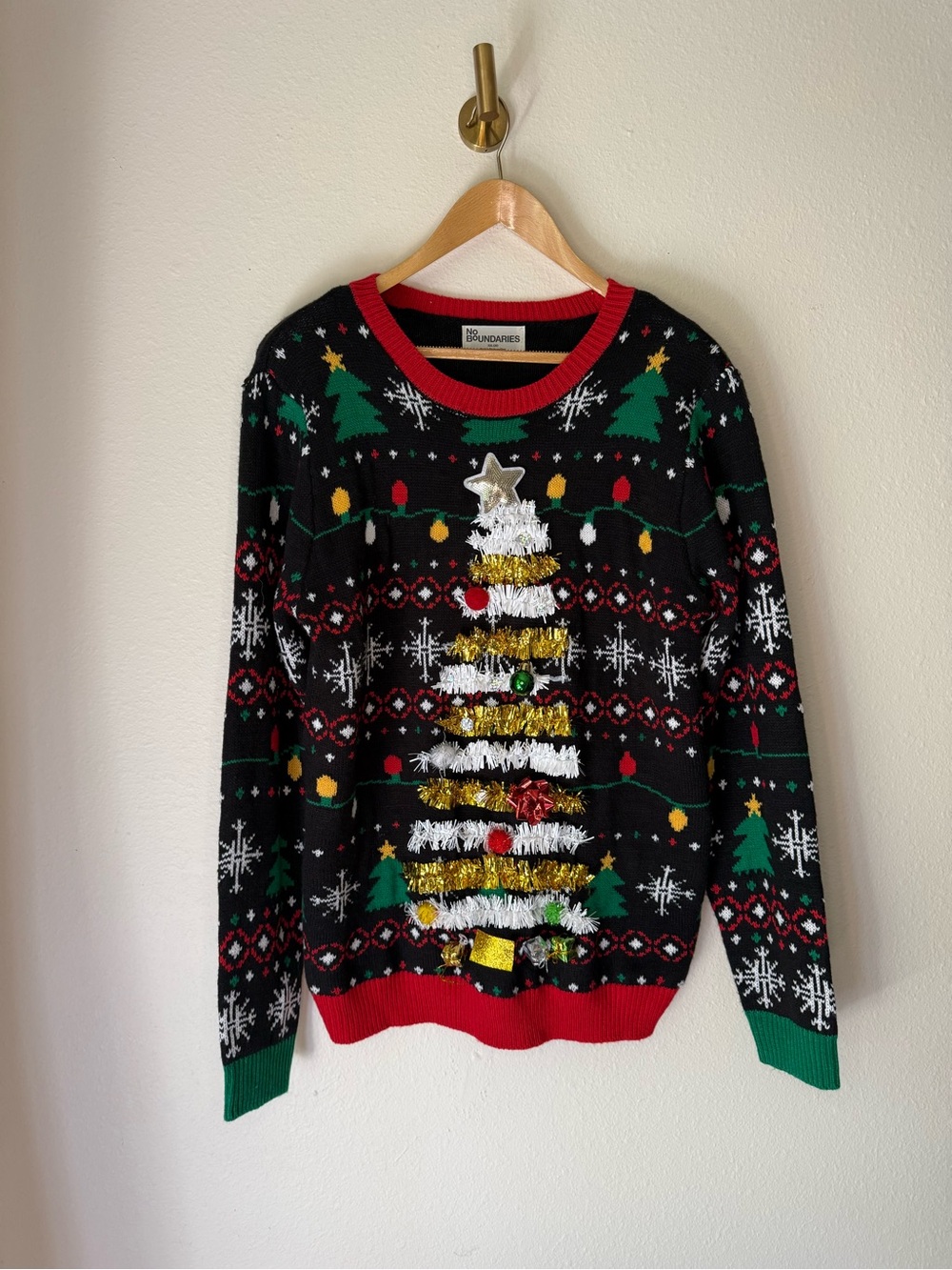 No Boundaries Christmas Tree Ugly Christmas Sweater size XL